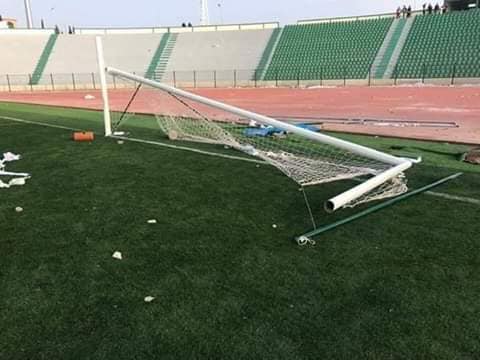 التخريب الذي طاله الملعب الشرفي بعد انتهاء ديربي الشرق插图2 التخريب الذي طاله الملعب الشرفي بعد انتهاء ديربي الشرق插图2
