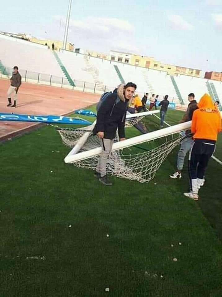 التخريب الذي طاله الملعب الشرفي بعد انتهاء ديربي الشرق插图3 التخريب الذي طاله الملعب الشرفي بعد انتهاء ديربي الشرق插图3