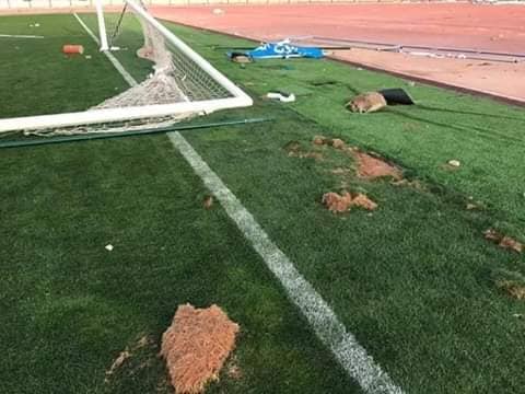 التخريب الذي طاله الملعب الشرفي بعد انتهاء ديربي الشرق插图4 التخريب الذي طاله الملعب الشرفي بعد انتهاء ديربي الشرق插图4