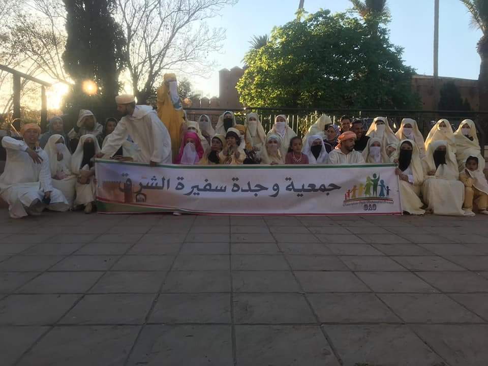 نساء وجدة وببركان يتجاوبن مع الدعوة إلى الرجوع للباس التقليدي – صور插图14 نساء وجدة وببركان يتجاوبن مع الدعوة إلى الرجوع للباس التقليدي – صور插图14